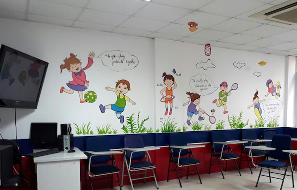 Vẽ tranh tường trung tâm tiếng anh tại Phú Yên